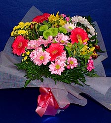 Ankara çiçekçilik görsel çiçek modeli firmamızdan  taze kır çiçekleri sevenler için