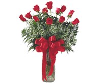 14 şubat sevgililer günü firmamızdan  Cam içinde 12 gül çiçeği Ankara çiçek gönder firması şahane ürünümüz 